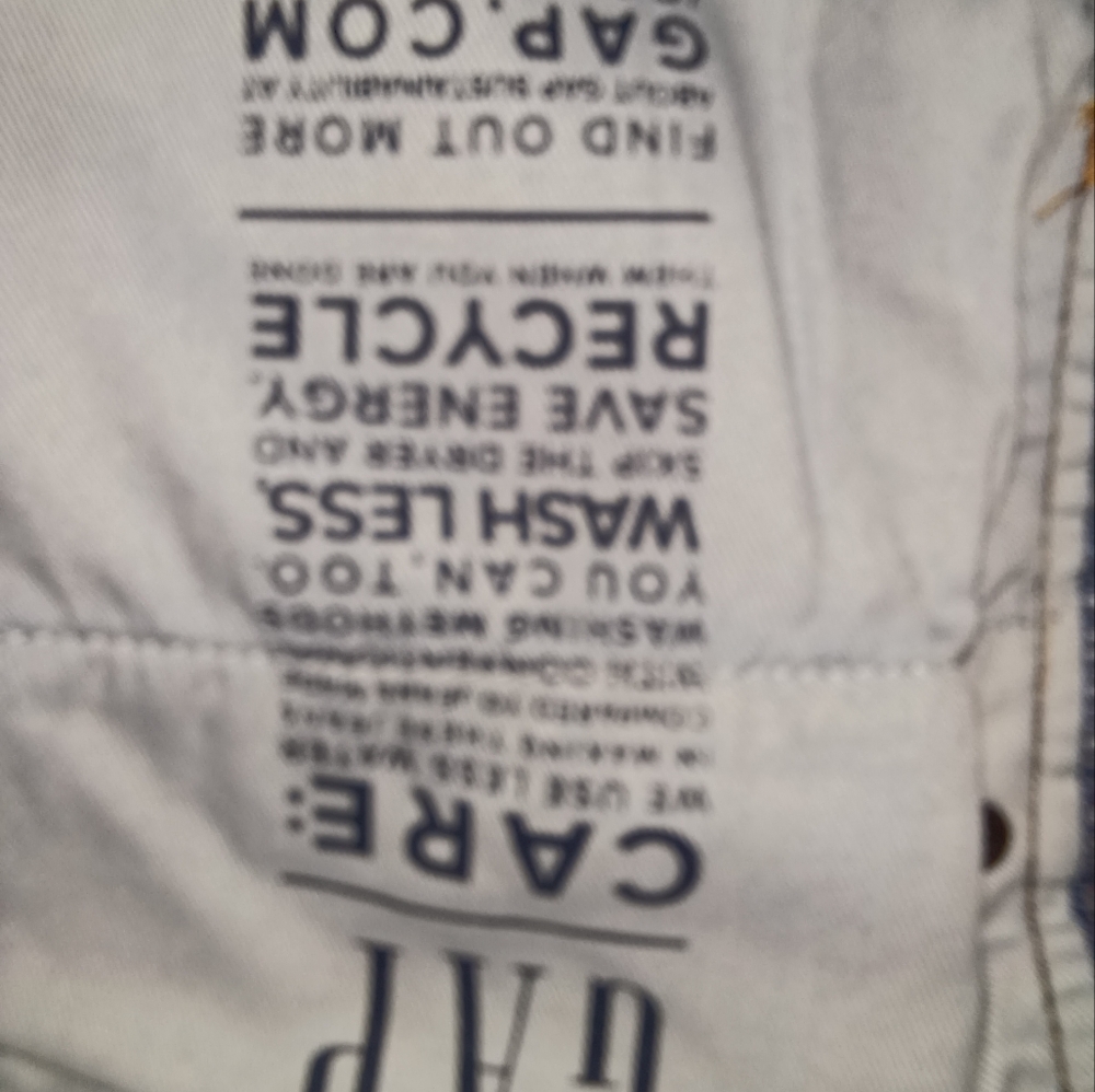 365 Temp Gap jeans 👖 - Picture 5 of 9